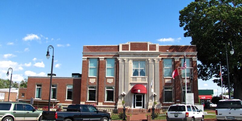 Macon-County-Courthouse-tn2